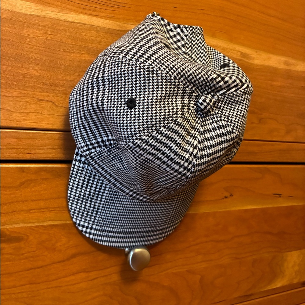 Black and White Houndstooth Cap